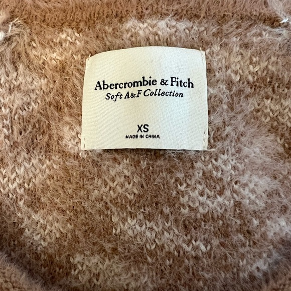 Cozy Girl Era Relaxed Abercrombie Fuzzy Leopard Knit Sweater XS - Picture 5 of 10
